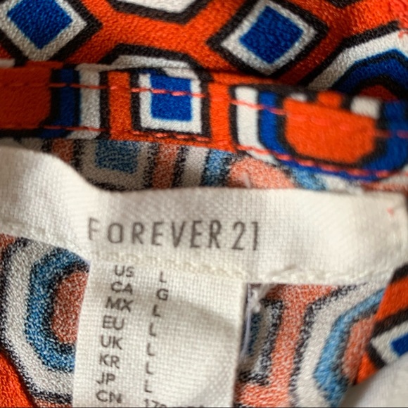 F21 Red Print Tie Back Crop Halter - Picture 7 of 7